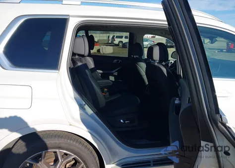 2022 BMW X7 xDrive40I z USA, uszkodzony, nr VIN 5UXCW2C01N9L72533